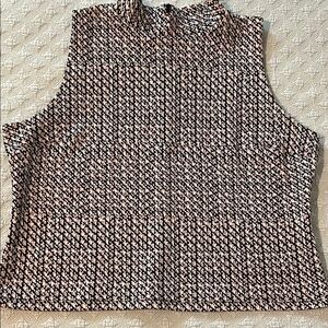 New York & Company Black and Gray Boxy Sleeveless Tank Top